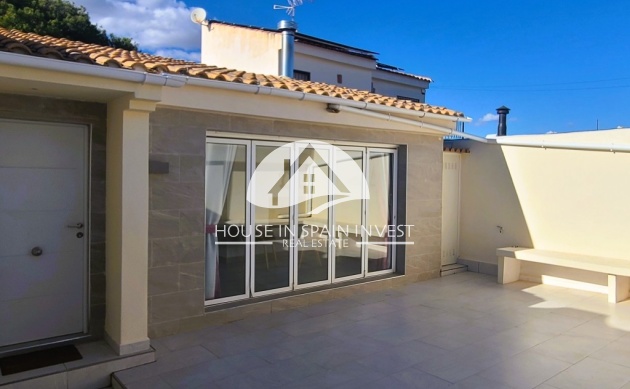 Resale - Villa - Torrevieja - Los Balcones  