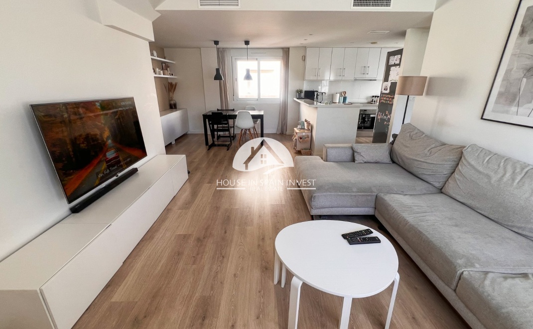 Resale - Villa - Torrevieja