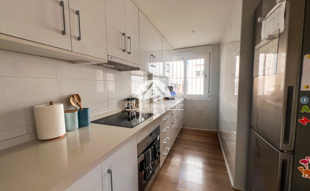 Resale - Villa - Torrevieja