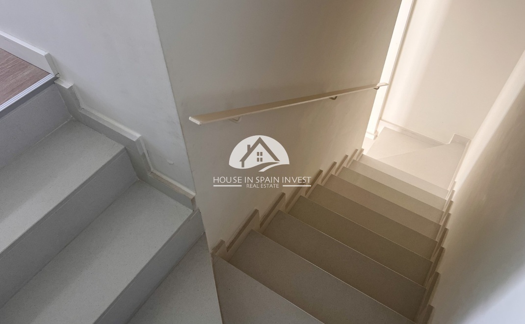 Resale - Villa - Torrevieja