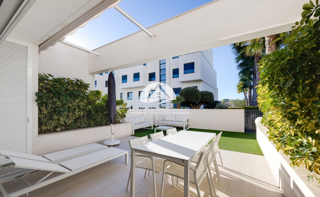 Reventa - Apartamento - Las Colinas Golf