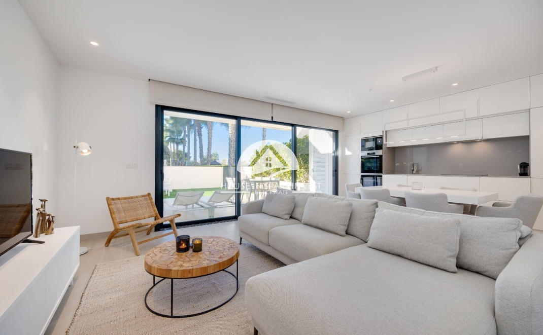 Reventa - Apartamento - Las Colinas Golf