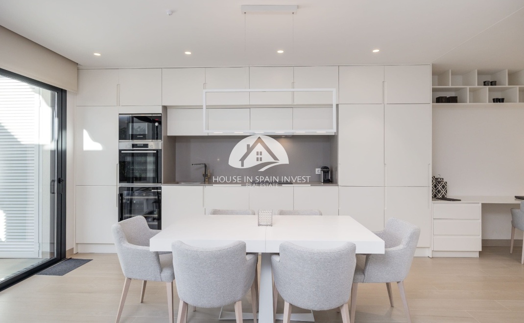 Reventa - Apartamento - Las Colinas Golf