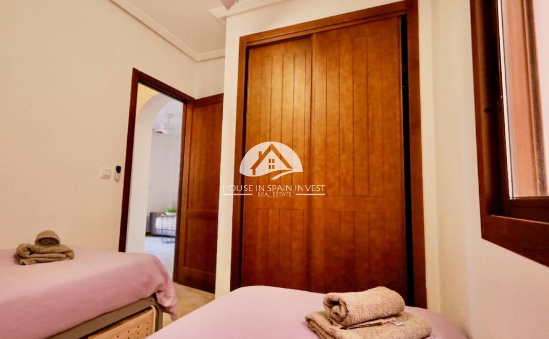 Resale - Apartment  - Torrevieja - Aguas Nuevas - Sector 25