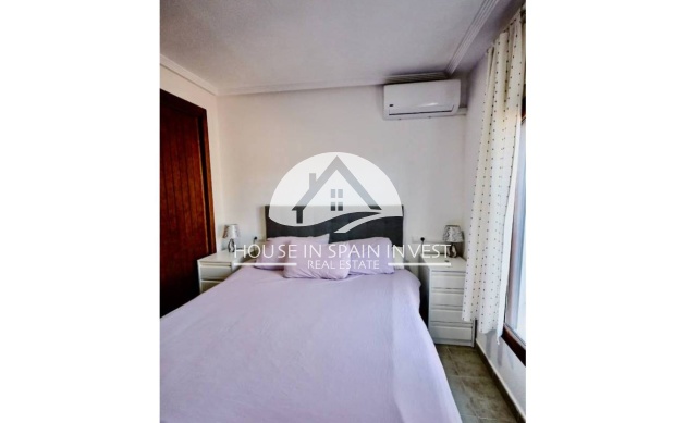 Resale - Apartment  - Torrevieja - Aguas Nuevas - Sector 25