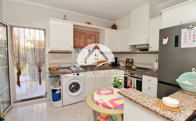 Resale - Apartment  - Orihuela Costa - Playa Flamenca