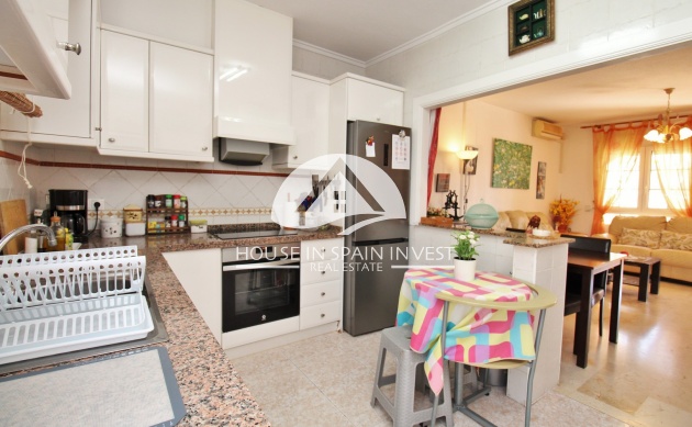 Resale - Apartment  - Orihuela Costa - Playa Flamenca