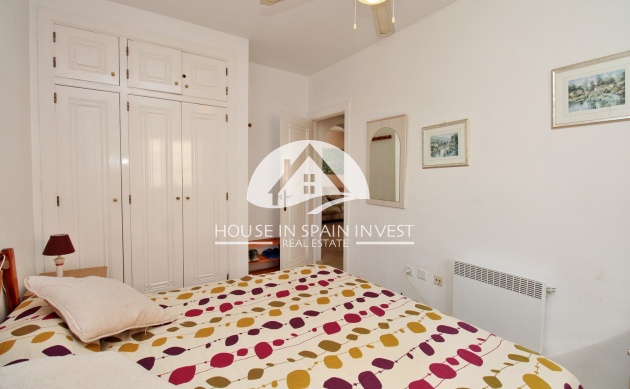 Resale - Apartment  - Orihuela Costa - Playa Flamenca