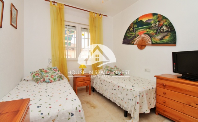Resale - Apartment  - Orihuela Costa - Playa Flamenca