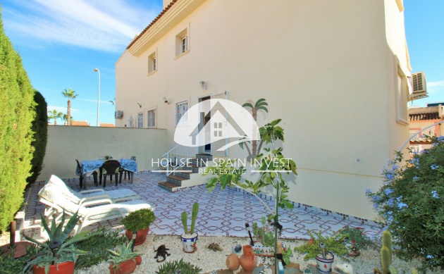 Resale - Apartment  - Orihuela Costa - Playa Flamenca