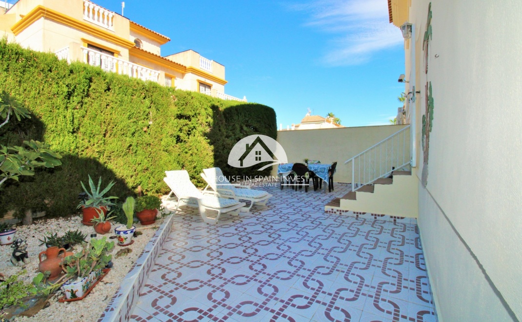 Resale - Apartment  - Orihuela Costa - Playa Flamenca