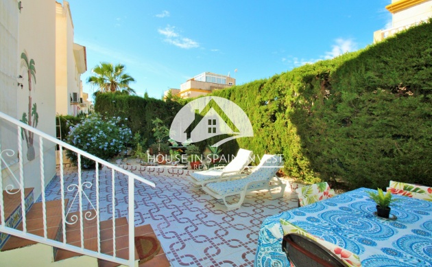 Resale - Apartment  - Orihuela Costa - Playa Flamenca