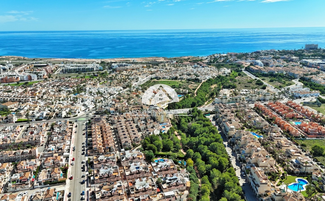Resale - Apartment  - Orihuela Costa - Playa Flamenca