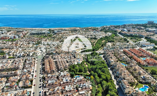 Resale - Apartment  - Orihuela Costa - Playa Flamenca