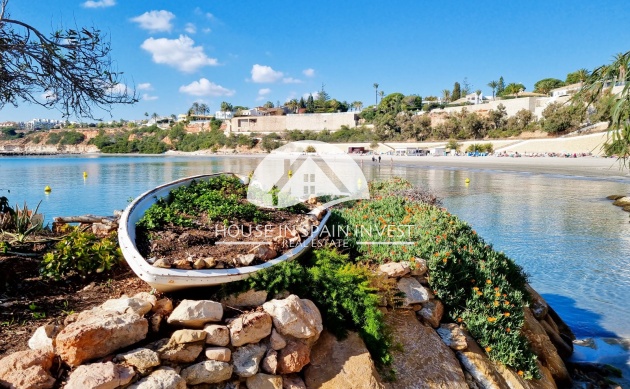 Resale - Apartment  - Orihuela Costa - Playa Flamenca