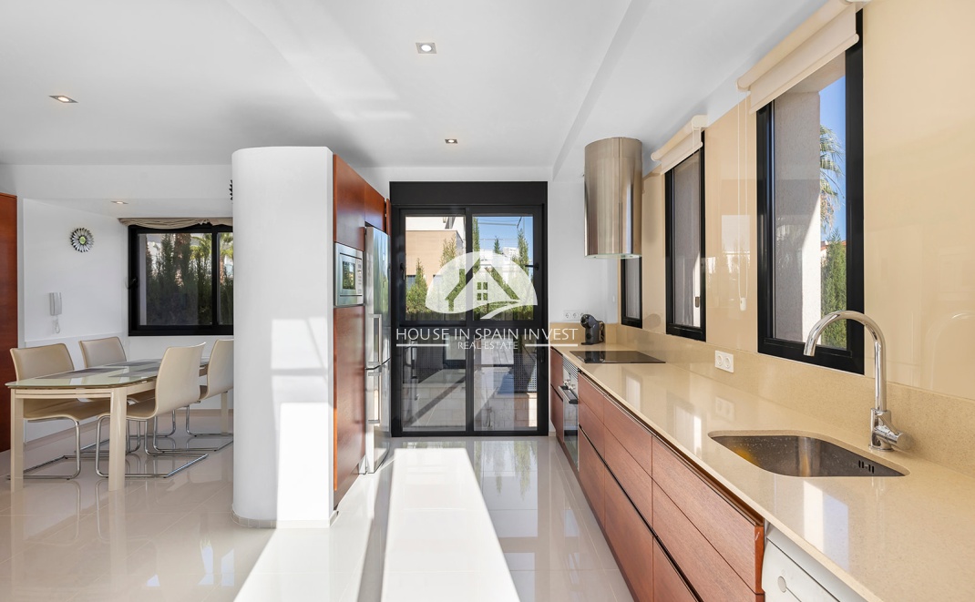 Reventa - Chalet - Orihuela Costa - La Zenia