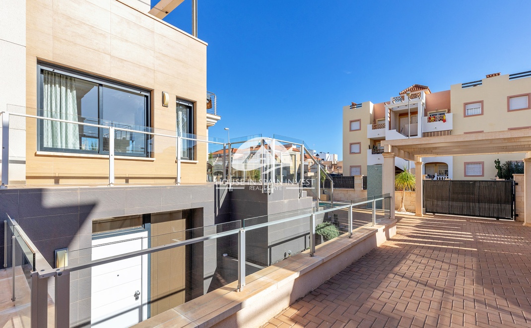 Reventa - Chalet - Orihuela Costa - La Zenia
