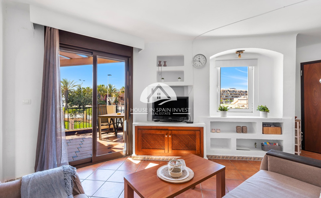 Resale - Apartment  - Torrevieja - Punta Prima  
