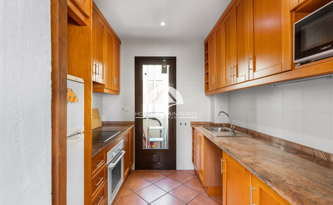 Resale - Apartment  - Torrevieja - Punta Prima  