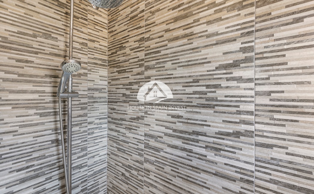 Resale - Apartment  - Torrevieja - Punta Prima  