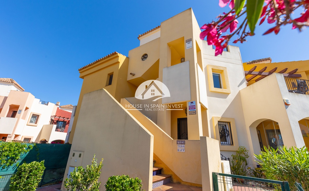 Resale - Apartment  - Torrevieja - Punta Prima  