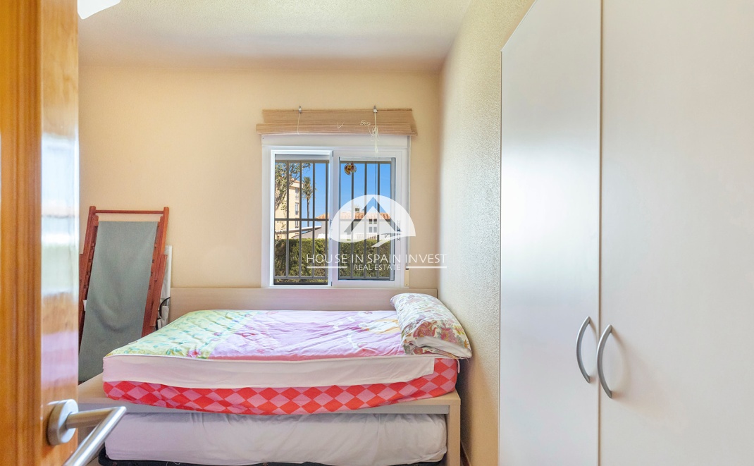 Resale - Villa - Torrevieja - Punta Prima  