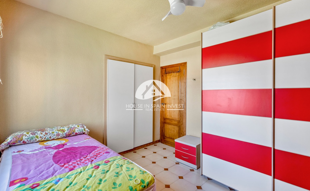 Resale - Villa - Torrevieja - Punta Prima  