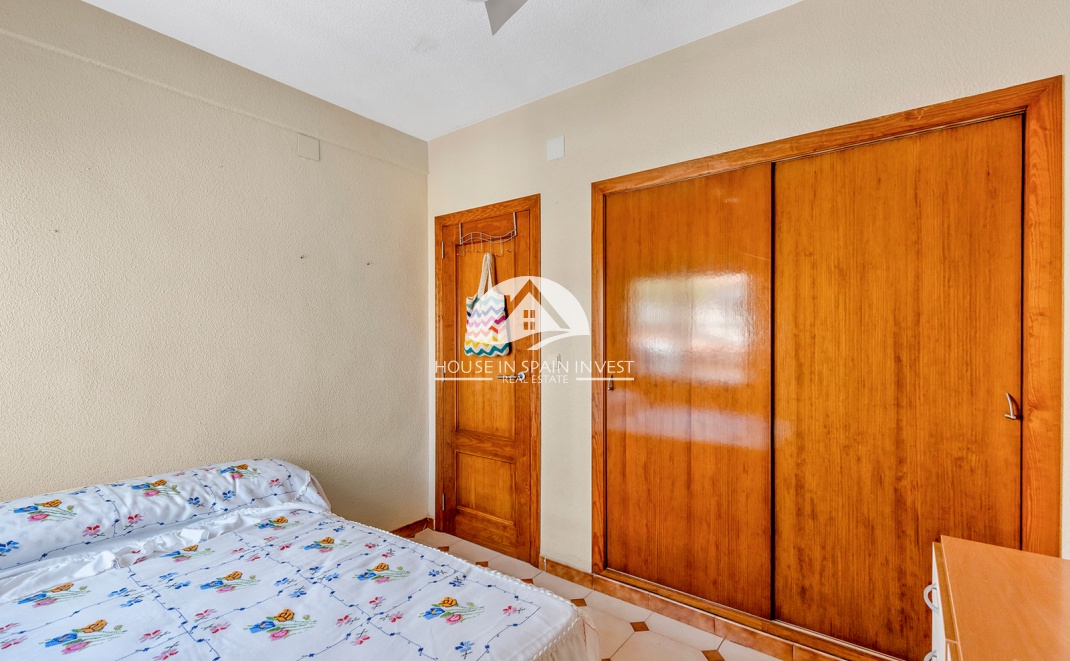 Resale - Villa - Torrevieja - Punta Prima  