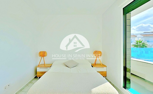 Resale - Townhouse - Torrevieja - Los Balcones  