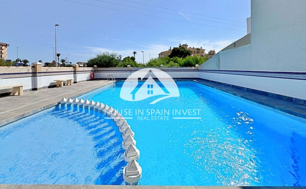 Resale - Apartment  - Orihuela Costa - La Zenia