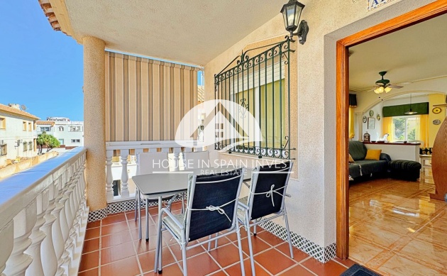 Resale - Apartment  - Orihuela Costa - La Zenia