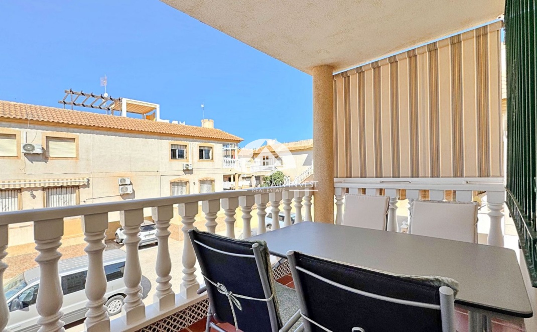 Resale - Apartment  - Orihuela Costa - La Zenia