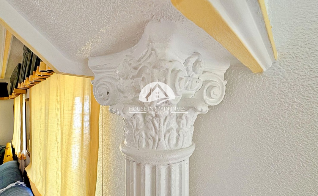 Resale - Apartment  - Orihuela Costa - La Zenia