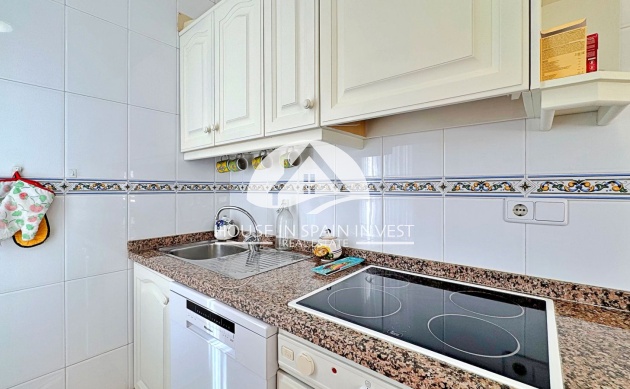 Resale - Apartment  - Orihuela Costa - La Zenia