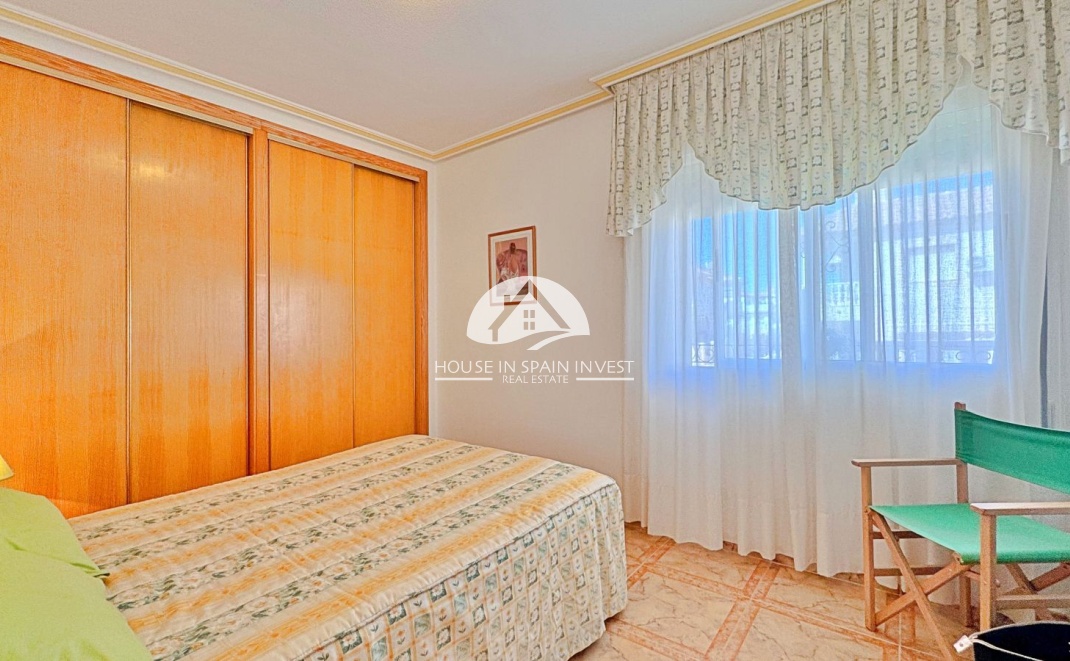 Resale - Apartment  - Orihuela Costa - La Zenia