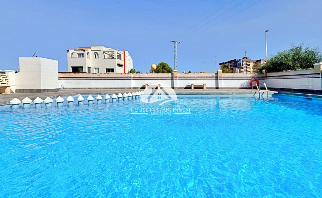 Resale - Apartment  - Orihuela Costa - La Zenia