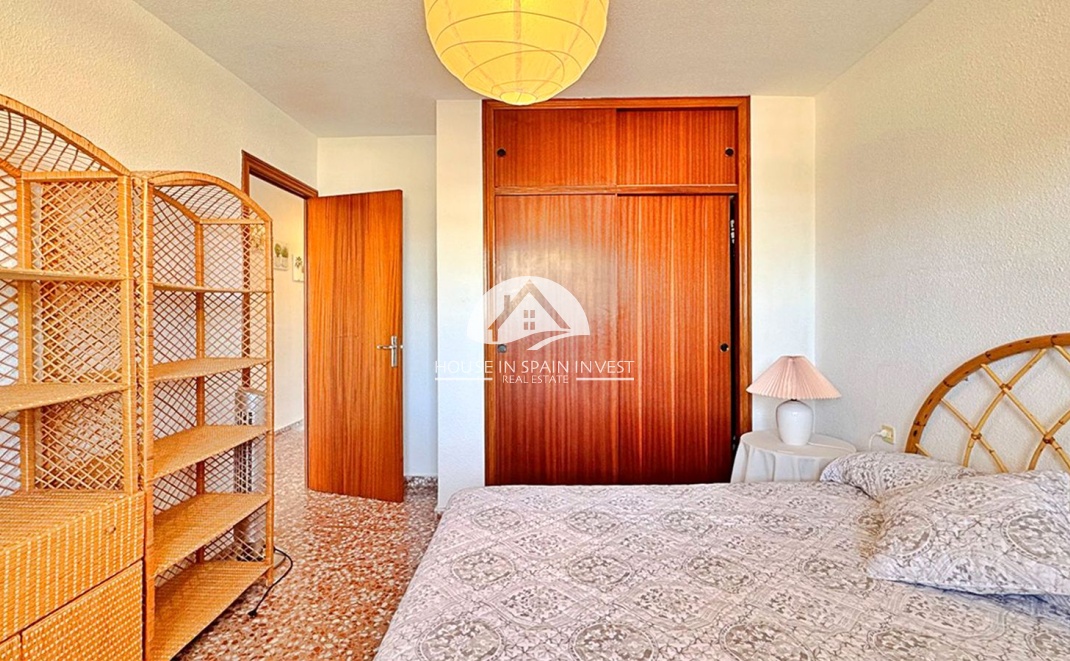 Resale - Apartment  - Torrevieja - Punta Prima  