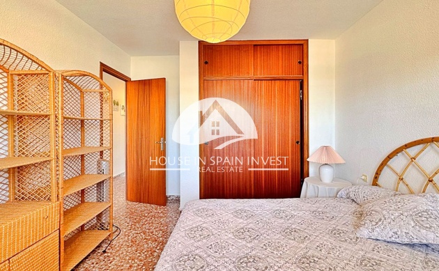 Resale - Apartment  - Torrevieja - Punta Prima  