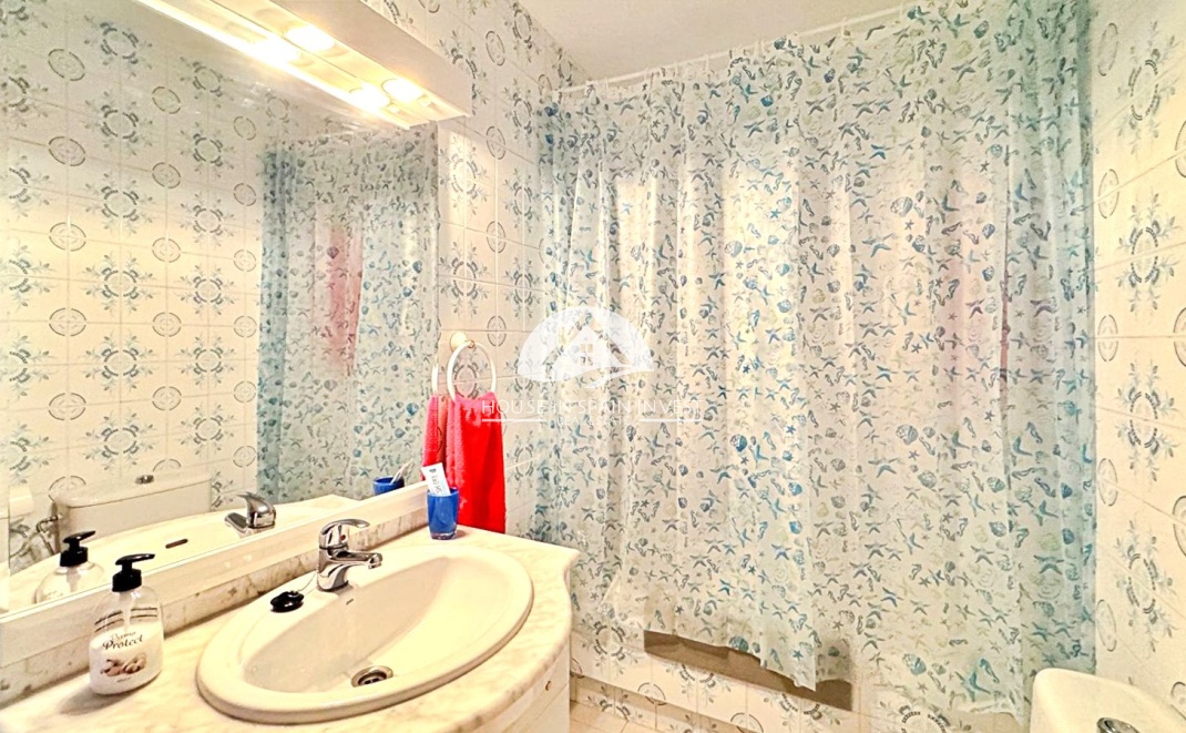 Resale - Apartment  - Torrevieja - Punta Prima  