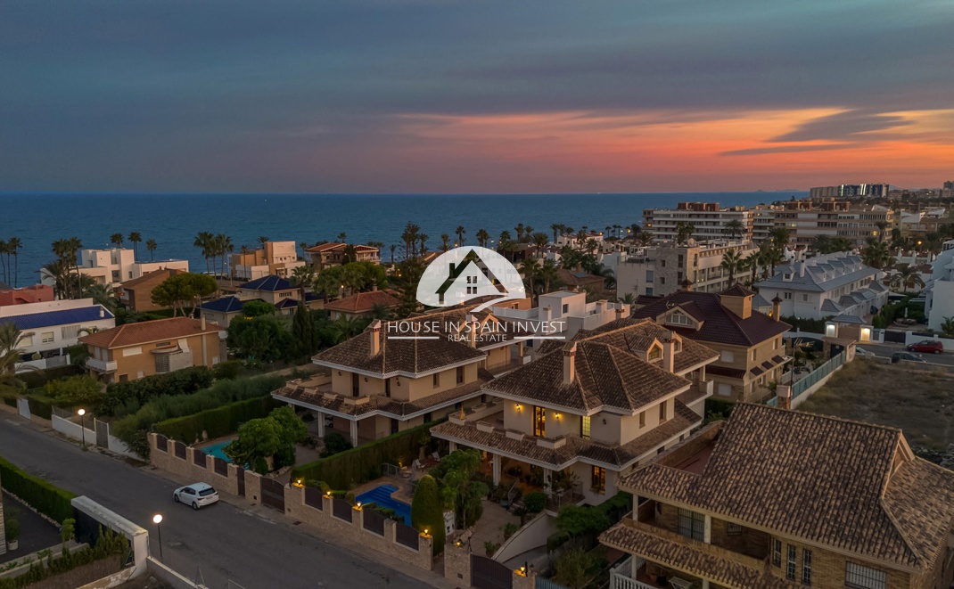 Resale - Villa - Torrevieja - La Veleta