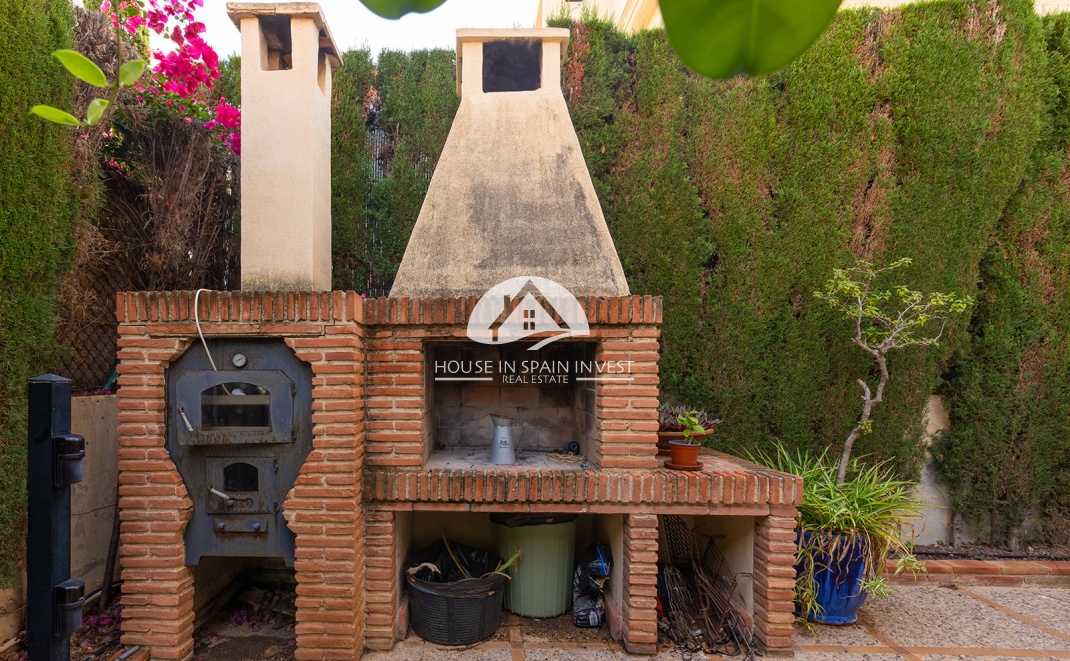 Resale - Villa - Torrevieja - La Veleta