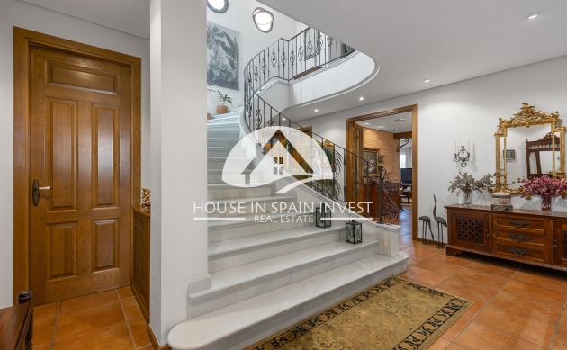 Resale - Villa - Torrevieja - La Veleta