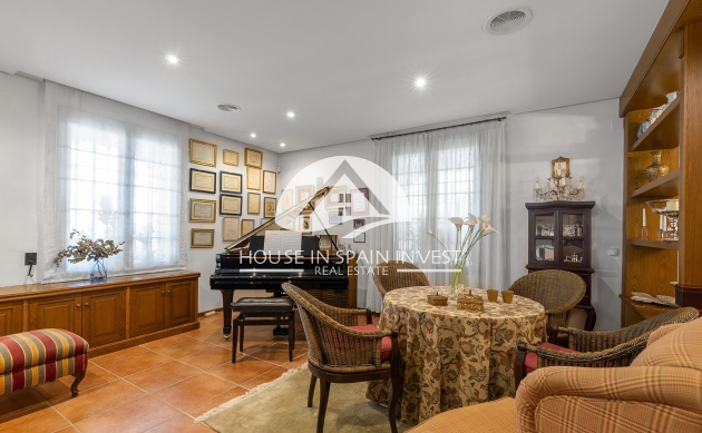 Resale - Villa - Torrevieja - La Veleta