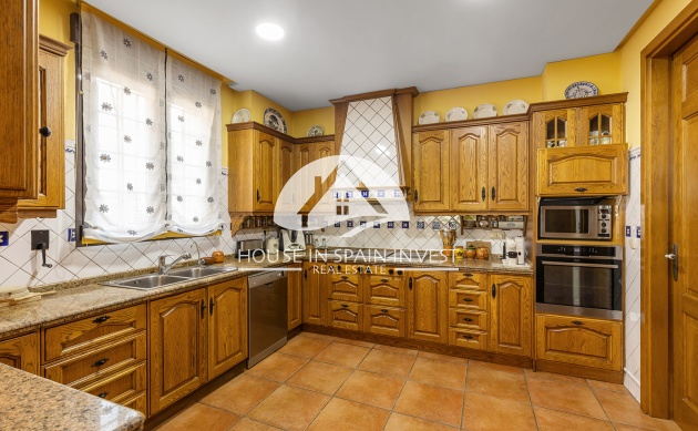 Resale - Villa - Torrevieja - La Veleta