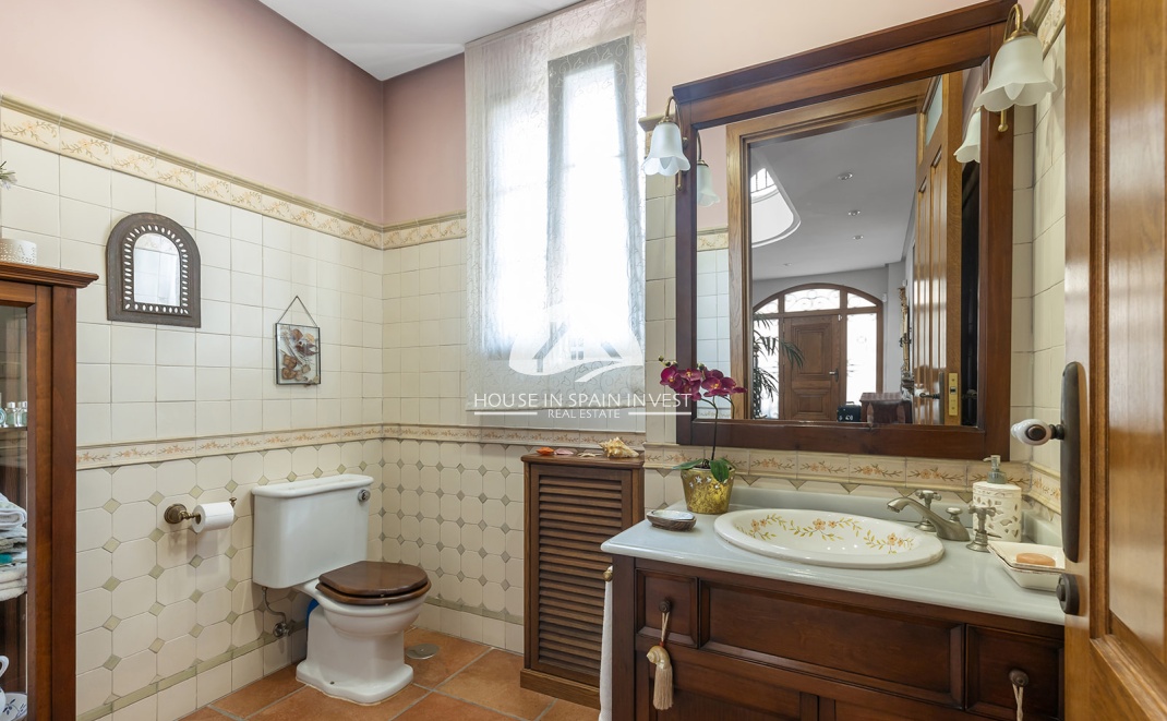 Resale - Villa - Torrevieja - La Veleta