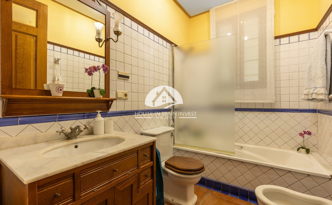 Resale - Villa - Torrevieja - La Veleta