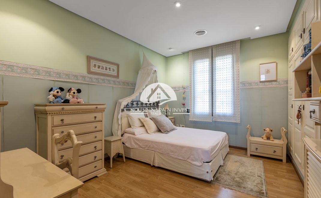 Resale - Villa - Torrevieja - La Veleta