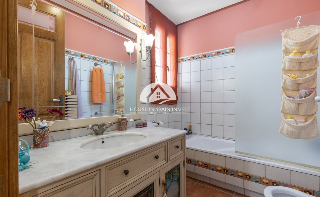 Resale - Villa - Torrevieja - La Veleta