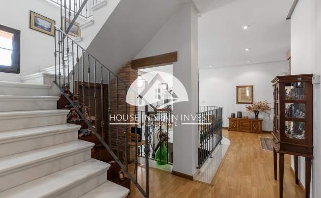 Resale - Villa - Torrevieja - La Veleta