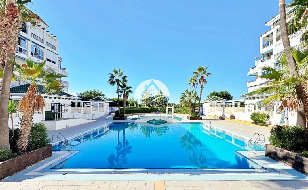 Resale - Apartment  - Torrevieja - La Mata